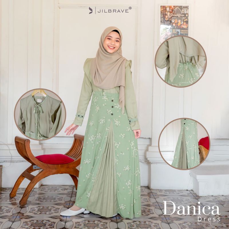 Danica Dress Jilbrave dengan motif bunga manis ala jepang