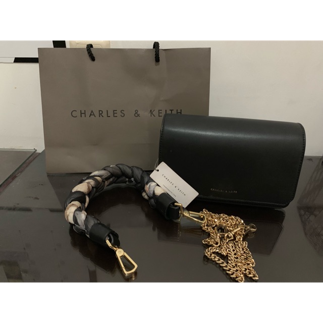 Tas Charles and Keith Sling Bag (charles n keith) CNK