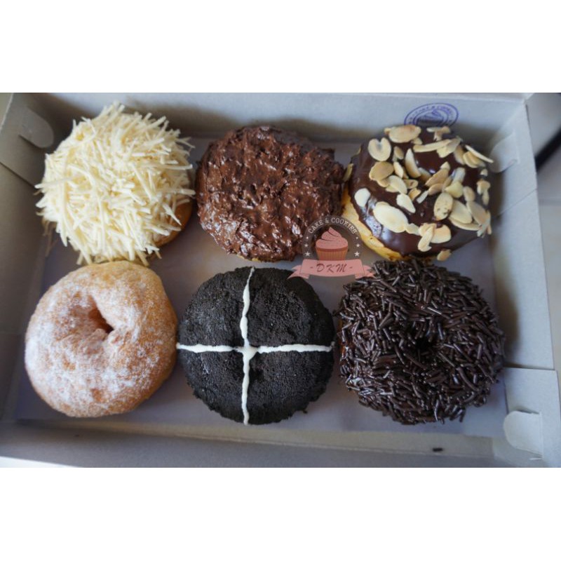 

Donat Kentang Topping isi 6 pcs / box, Potato Donut