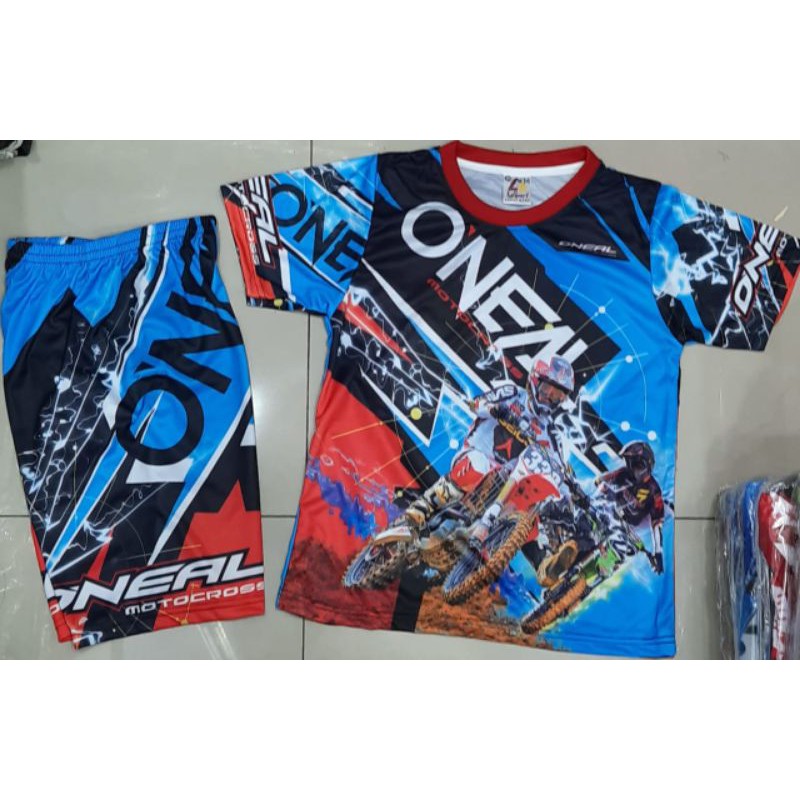 BAJU ULTRAMAN/SETELAN BAJU ULTRAMAN