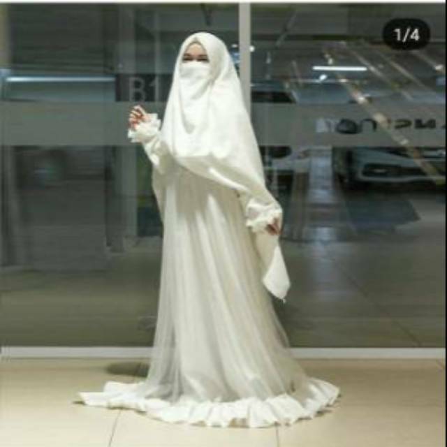 Dress Tutu by Lodira