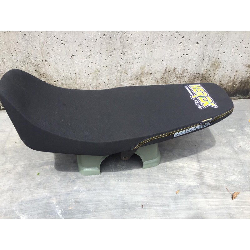 Jok Herex Style Pnp Megapro Lama(Hiu)