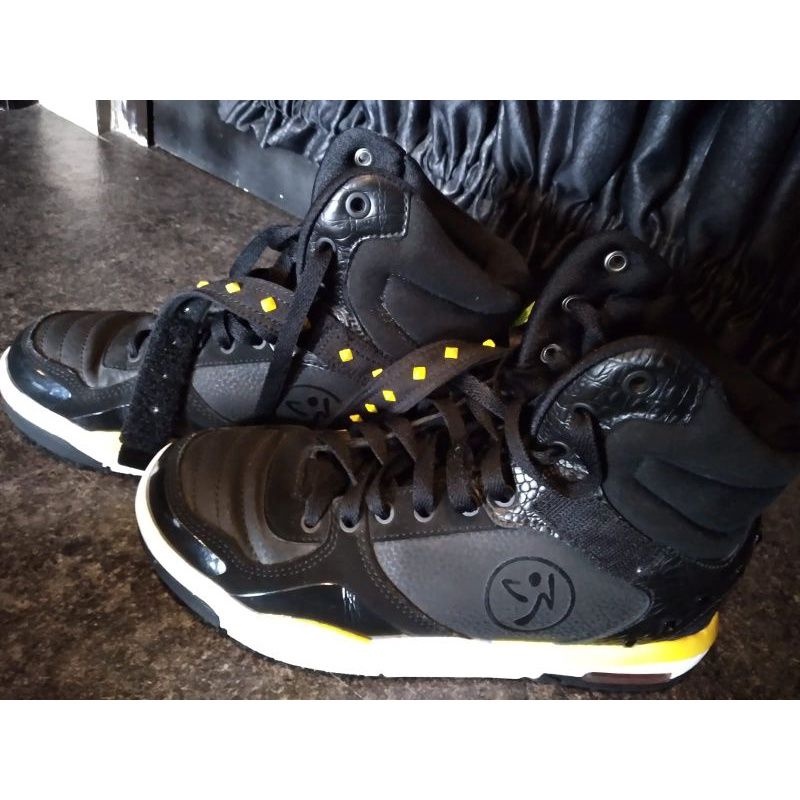 preloved sepatu zumba