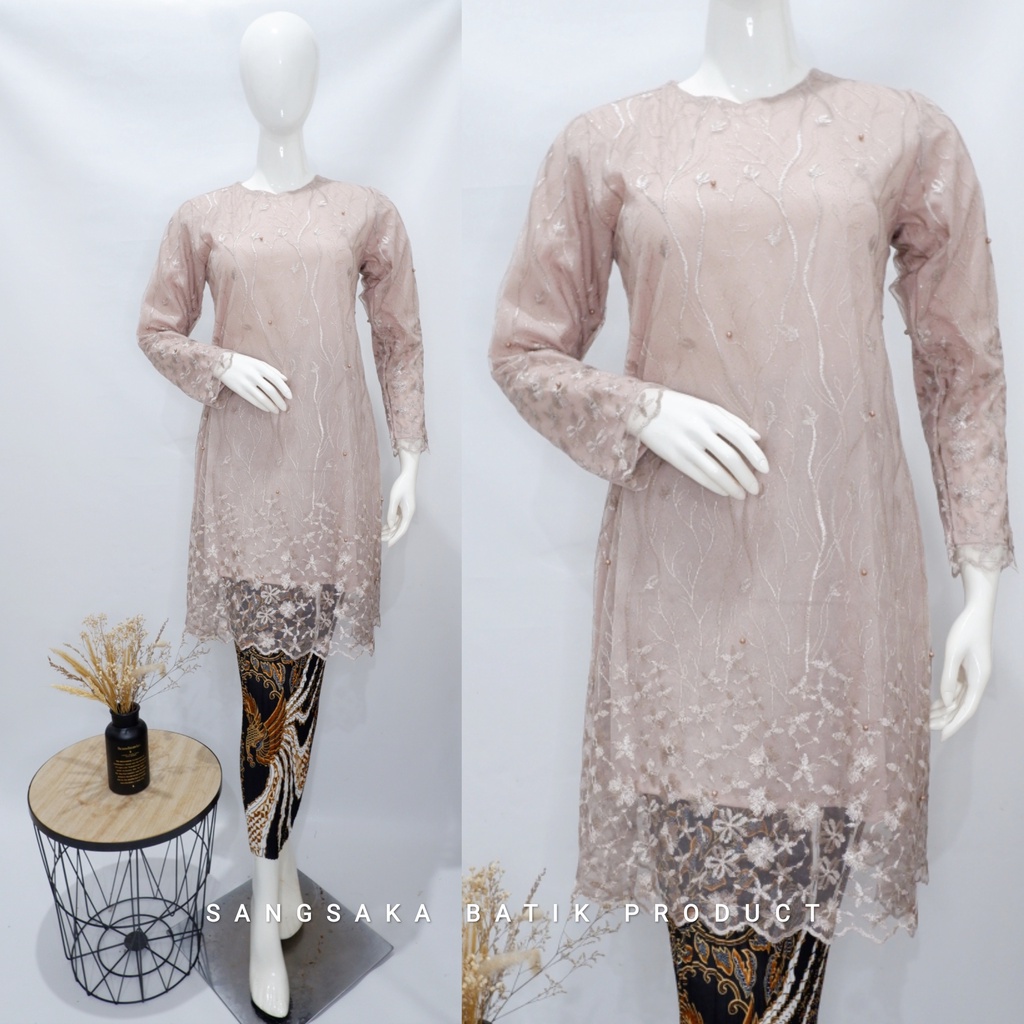 Kebaya Tunik / Tunik Brokat / Kebaya Modern / Kebaya tile / Kebaya Favorite / Batik Couple