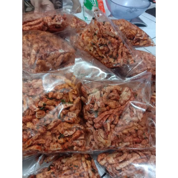 

basreng stik pedas daun jeruk berat 500 g