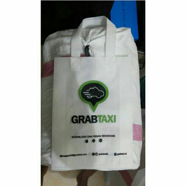 

Tas Spunbond Tali 25x35 isi 12 pcs