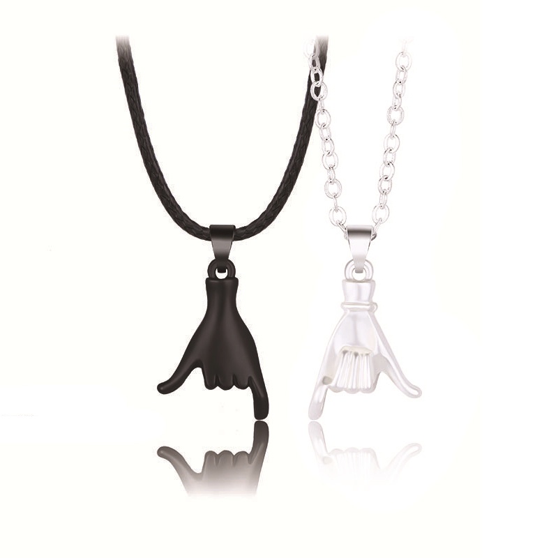 2pcs / Set Kalung Liontin Tangan Kait Tarik Gaya Korea Untuk Pria Dan Wanita