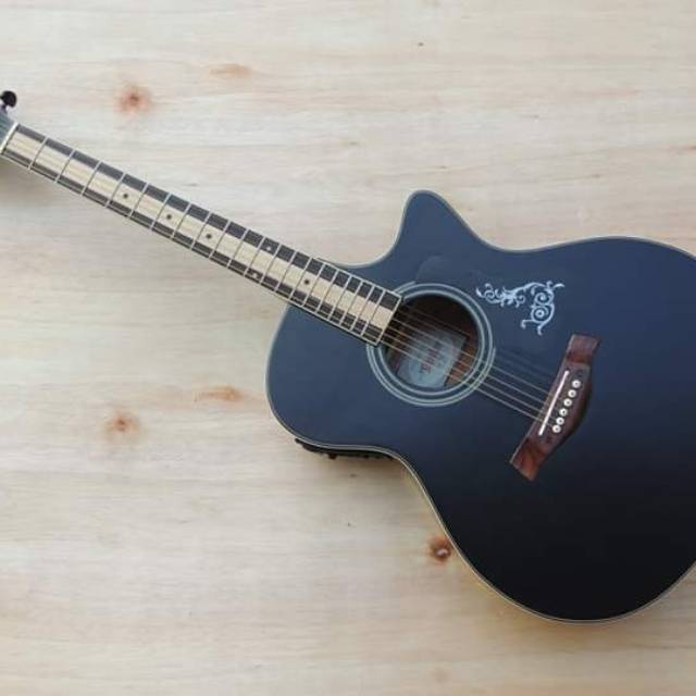 GITAR AKUSTIK ELEKTRIK TAYLOR