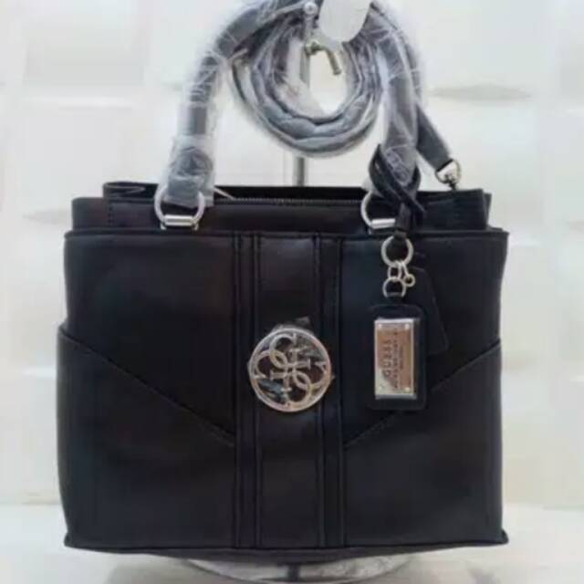 Guess bags black