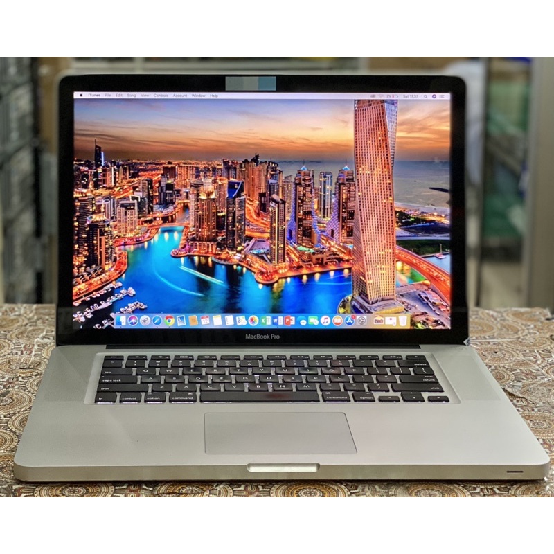 Laptop Apple MacBook Pro 2010 Core i5 Layar 15inch Second