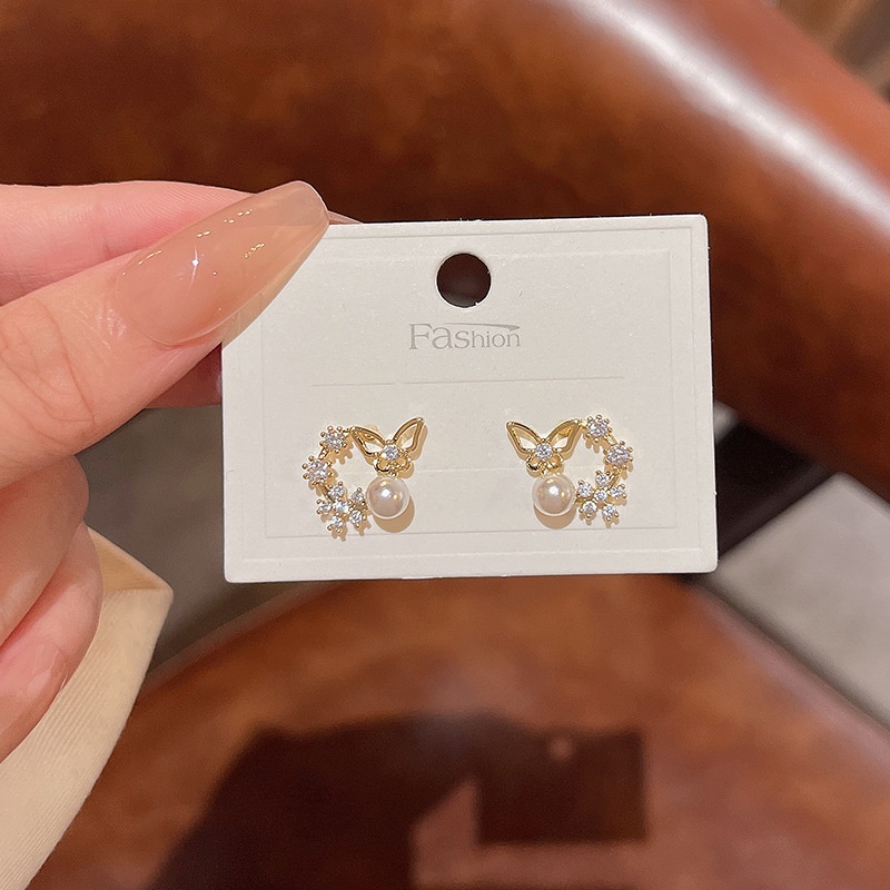 Anting Stud Desain Kupu-Kupu Aksen Mutiara Bahan 925 silver needle Zircon Untuk Wanita