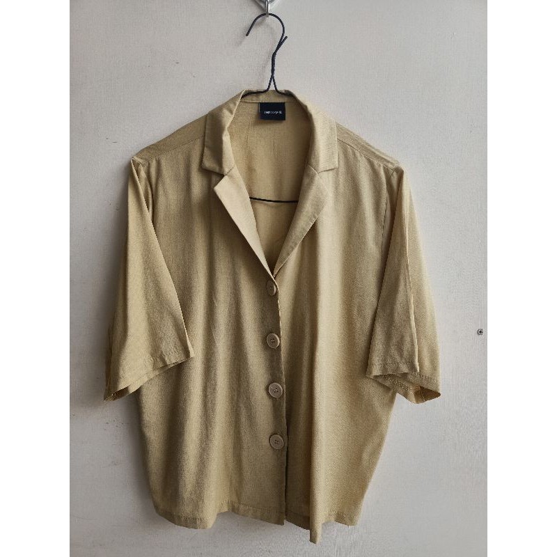 kemeja this is april