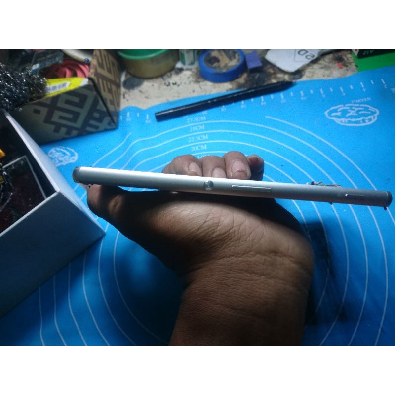 fleksible cas tombol power  z3+ fleksible lcd z3+ frame dual mulus papan sinyal buzer speker telpon 