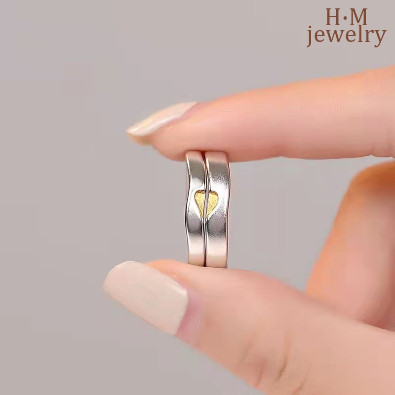 Cincin Pasangan Motif Tulisan Lives Untuk Priawanita