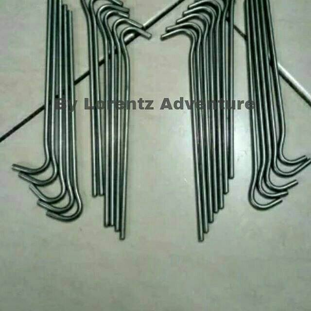Pasak besi tenda dan flyset (IDR 3000)