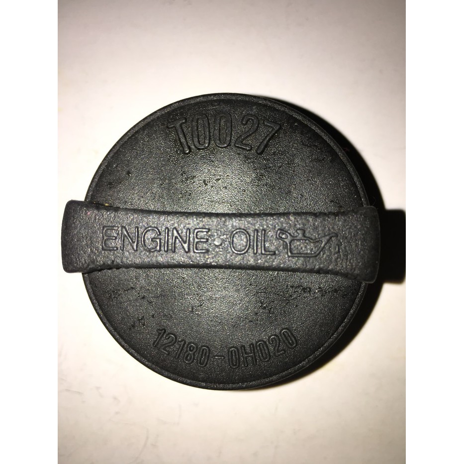 Tutup Oli Mesin Toyota Avanza / Daihatsu Xenia