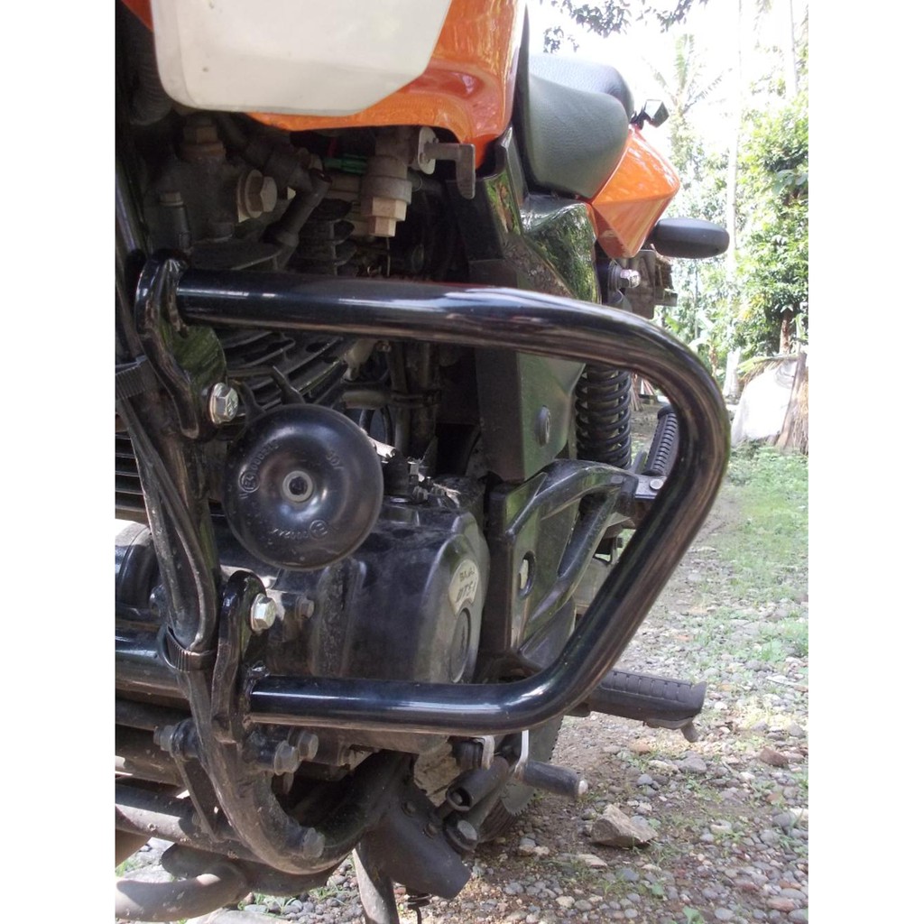 pulsar 180 engine guard