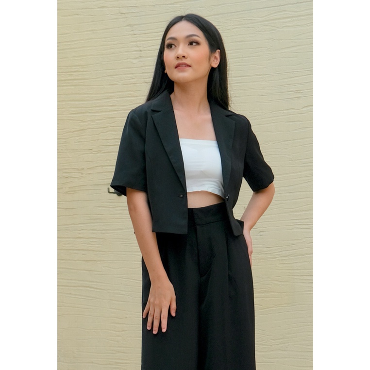 Jual Kichi Batik Blazer Crop Vio Tangan Pendek Black Shopee Indonesia