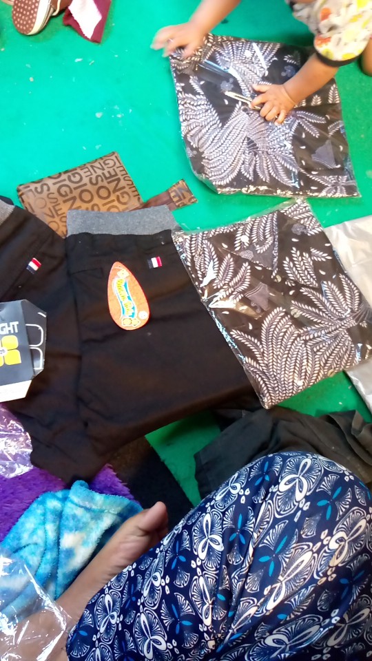 Batik Keluarga ,baju Coupel Ayah Dan Anak Motif Padi