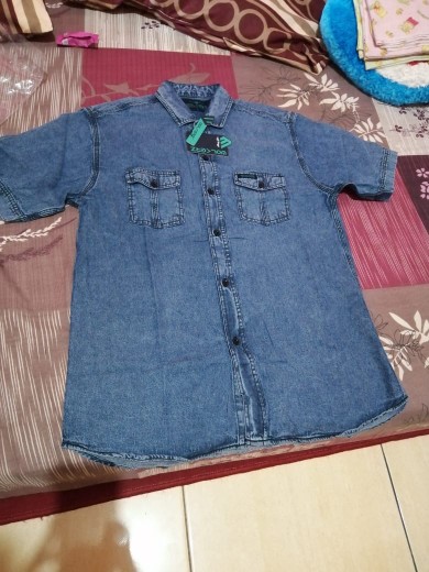 Produk Unggulan Baju Levis Lengan Pendek Kemeja Pria Murah Terlaris Trendy Cowok