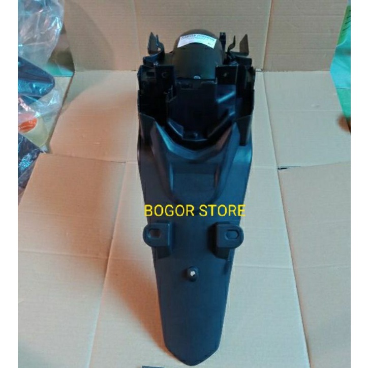 Spakbor Belakang Revo Absolute 110