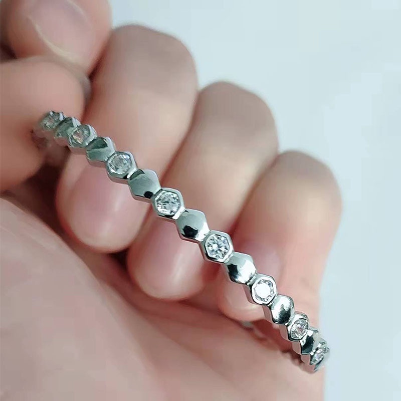 Gelang Bahan 925 Silver Aksen Zirkon Model Gear Kecil