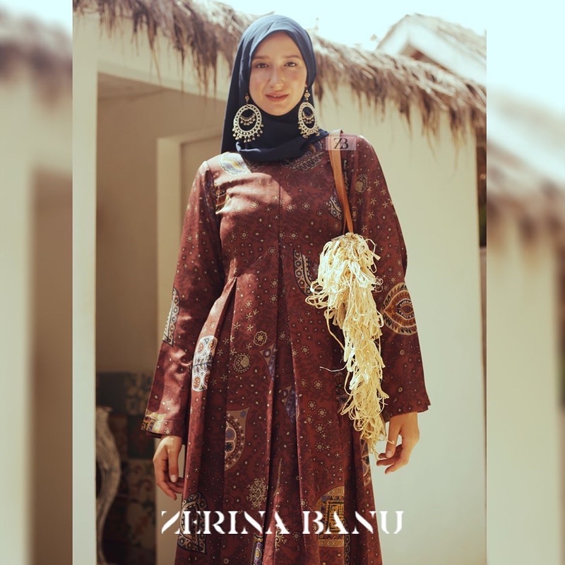 [PRELOVED] Yumna Dress S Heaven Lights by ZB (HLZB)