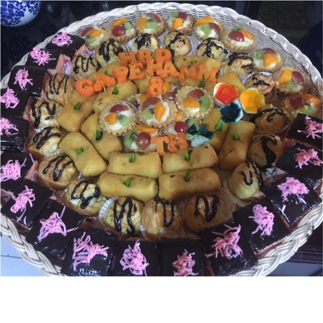 

Kue tampah