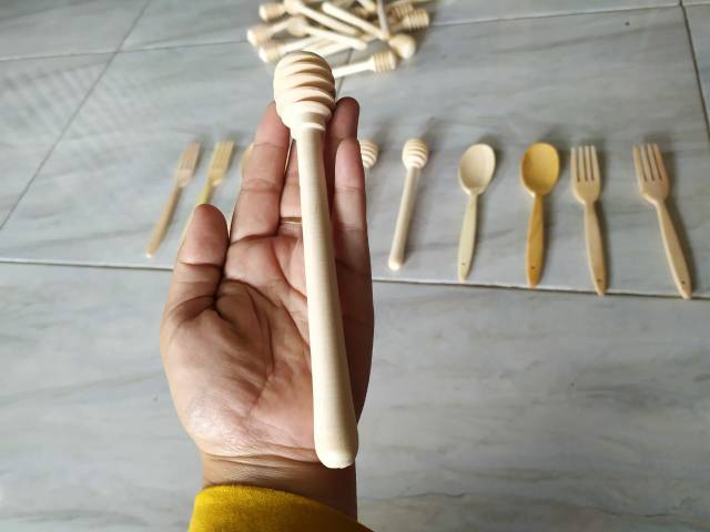 Honey Dipper: Sendok Madu Kayu Pinus Mini - 16 cm