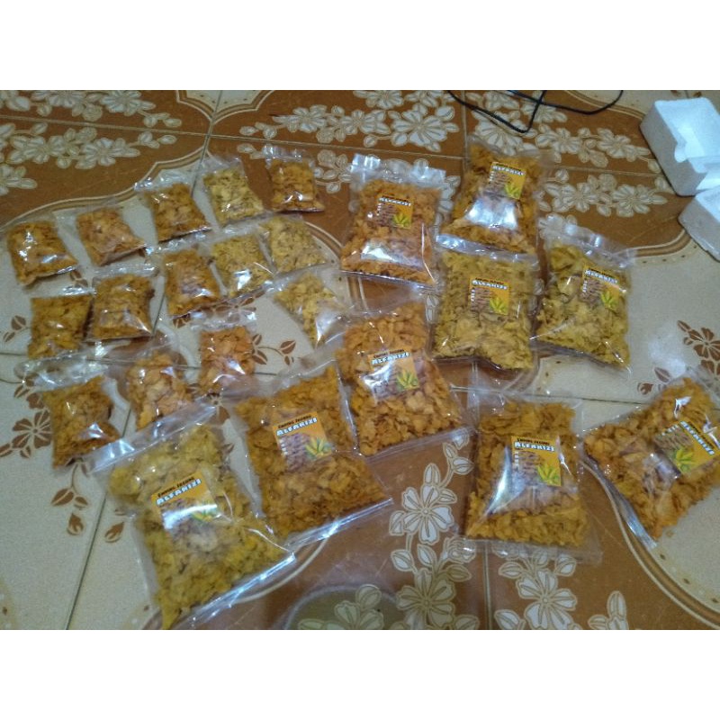 

EMPING JAGUNG/KRIPIK JAGUNG TERMURAH TERBARU TERENYAH