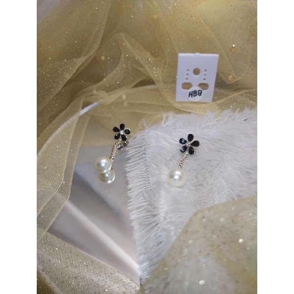 ANTING BUNGA HITAM PEARL