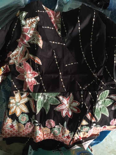 Batik Wanita - Atasan Blouse Batik Wanita Fashion Limited 584