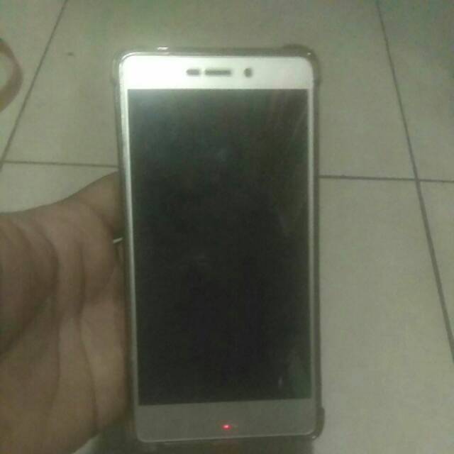 JUAL BEKAS XIAOMI REDMI 3, dijual apa adanya