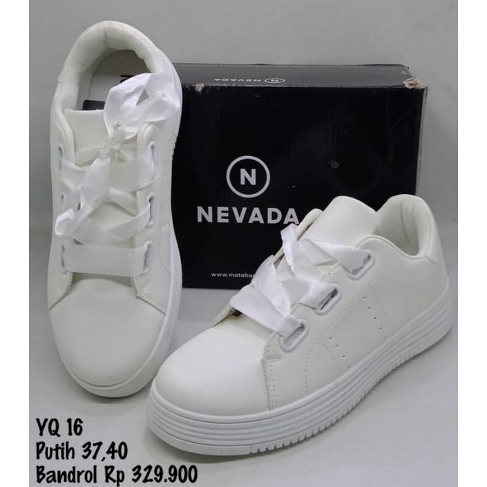 Sneakers tali nevada putih