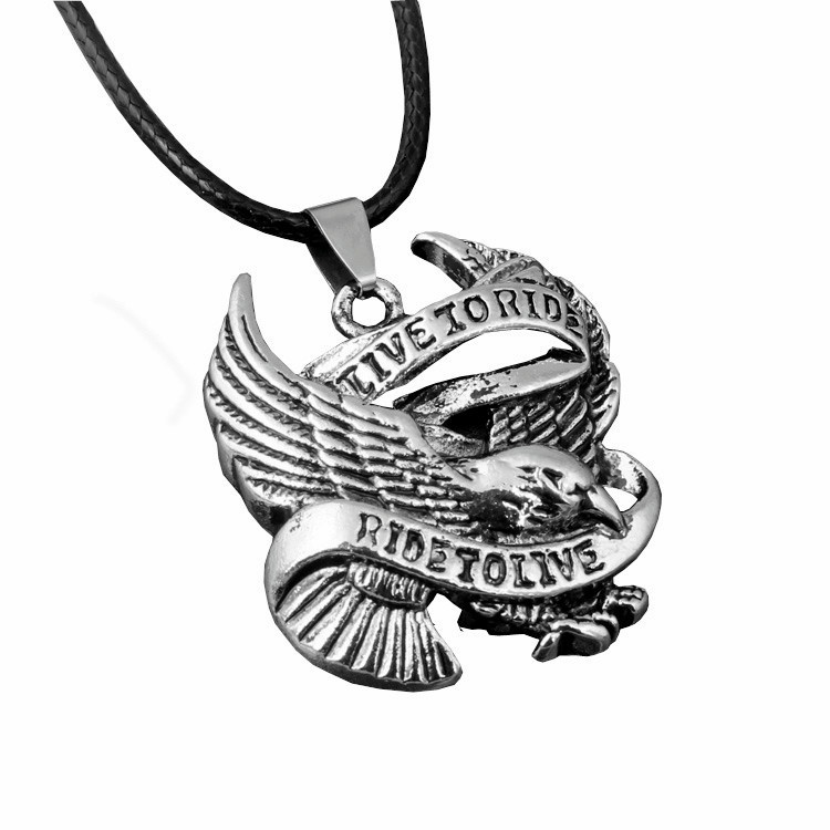 T84 Eagle kalung liontin Eropa dan Amerika pribadi vintage pendant punk rock trendi pria perhiasan l