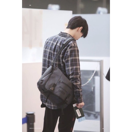 Kemeja Doyoung NCT + freebish TERMURAH