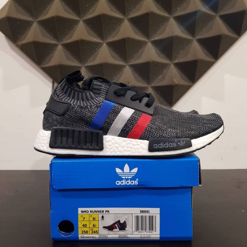 ADIDAS NMD R1 TRICOLOR