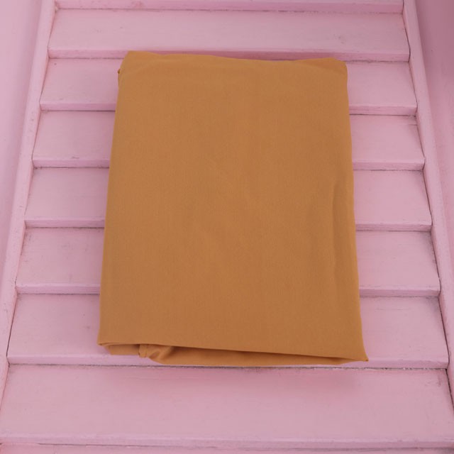 Jilbab Segiempat Wolfis 130x130  ( Kerudung Syari Polos )-GOLD