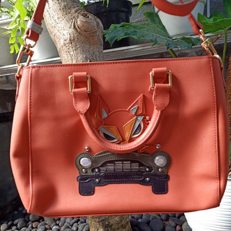 tas sling cupcake lapalette