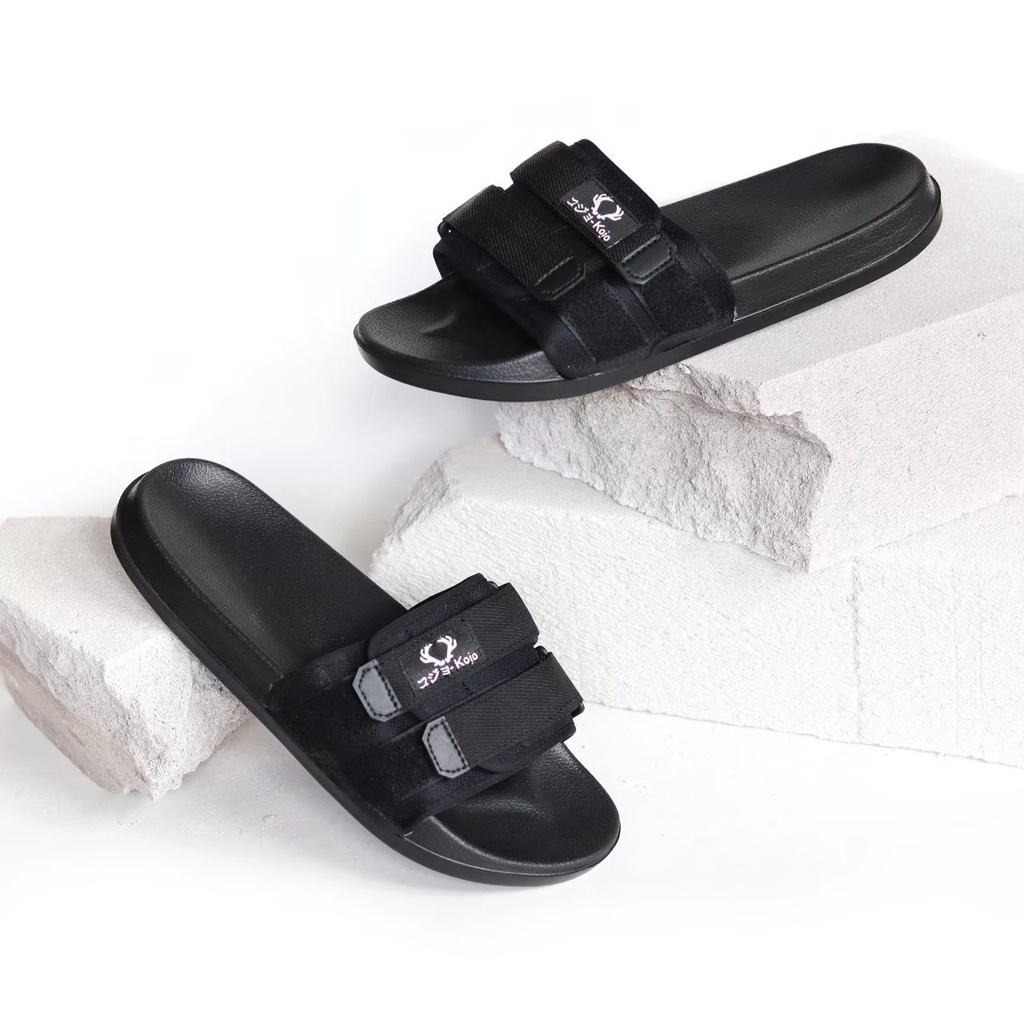 PANDEMIC S3 FULL BLACK ORIGINAL x KOJO Sandal Casual Hitam Pria Sendal Slide Jalan Santai Harian Slippers Hangout Main Kondangan Lebaran Slop Selop Karet Premium Slip On Remaja Dewasa Flip Flop Kerja Formal Sport Footwear Keren Terbaru Kekinian Branded