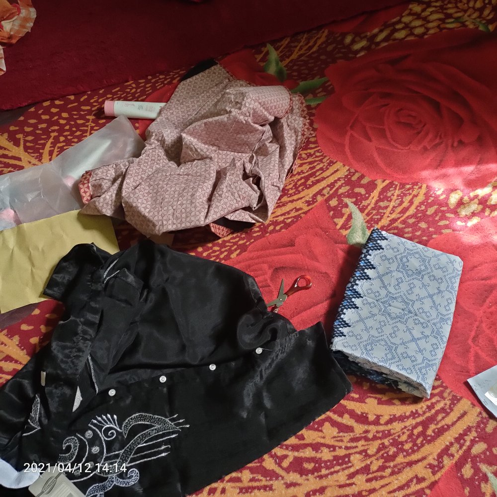 Trolistore Kemeja Batik Pria Motif Kalim Lengan Pendek Warna Merah Biru Hijau Seragam Batik