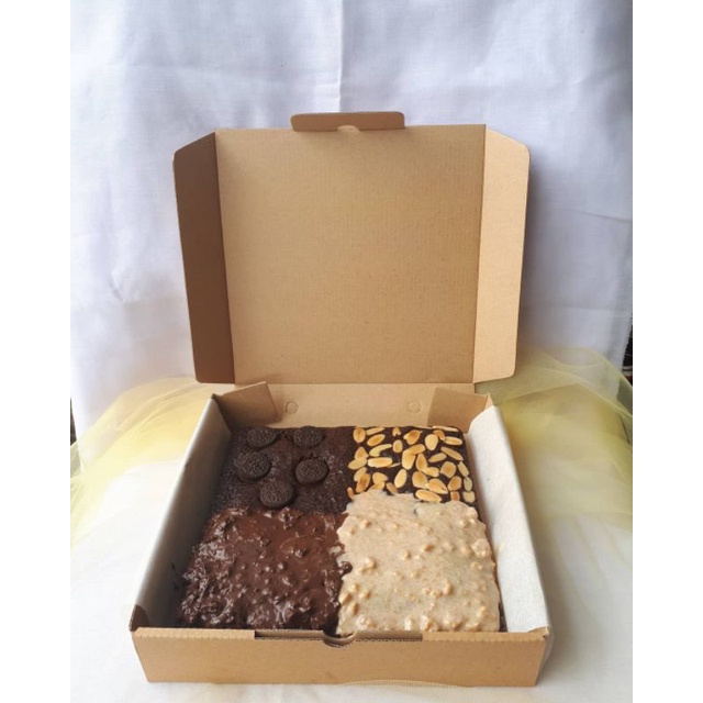 

FUDGE BROWNIE (Tanpa Sekat)