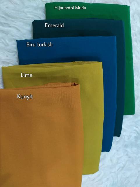 KHIMAR POLOS WOLFIS
