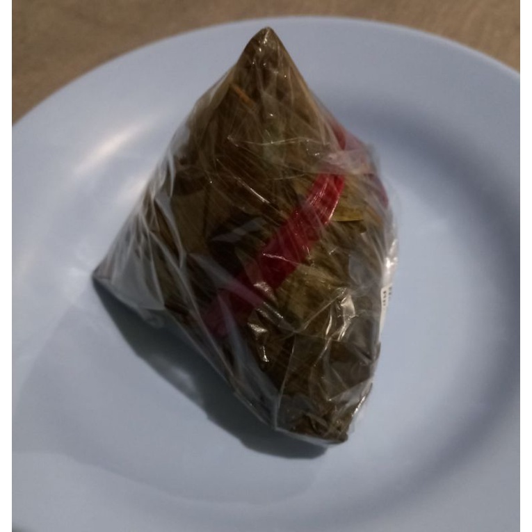 

Bakcang isi daging ayam
