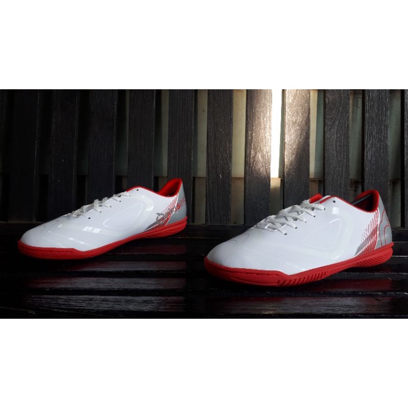Sepatu Futsal Ortuseight Vulcan IN
