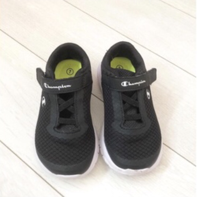 PRELOVED Sepatu CHAMPION Anak Original