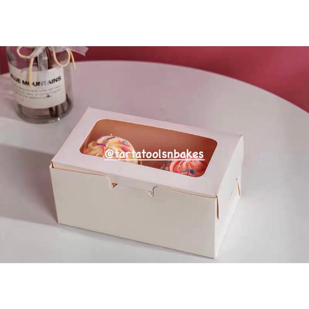 

(5PCS) Kotak Kue Cupcake Segi Putih Jendela Mika16x9x7CM (for 2 cupcake bulat)