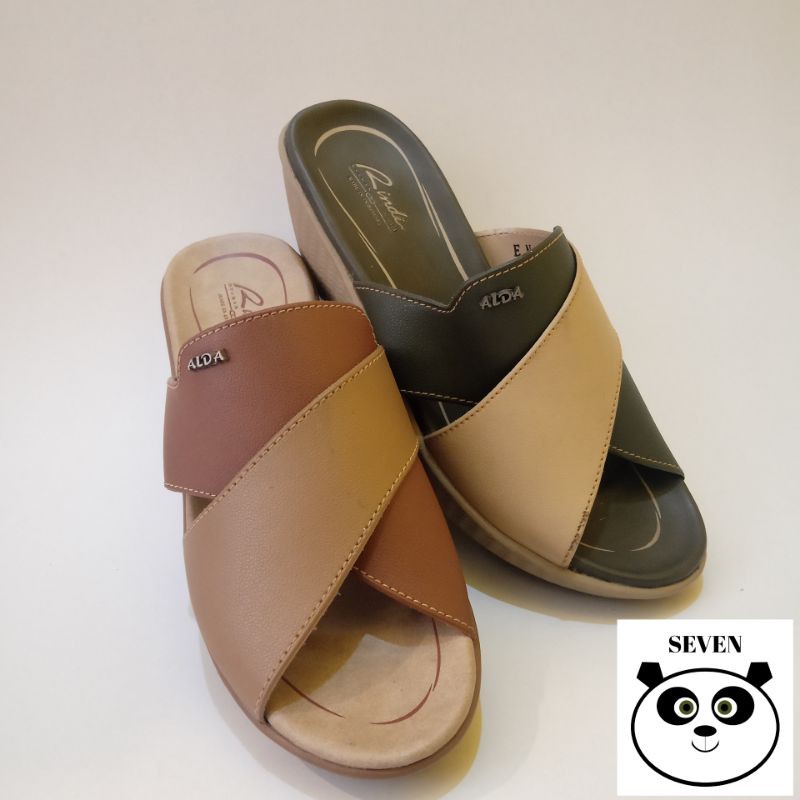 Rindi EN 255 (Sandal wedges Wanita)[8k932364]