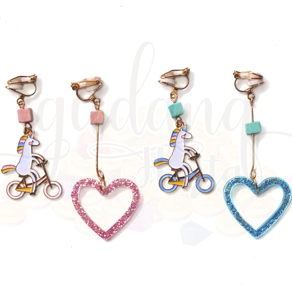 Anting Jepit Unicorn Riding Bike and Glitter Heart Asimetris Panjang Lucu Unik GH 203488