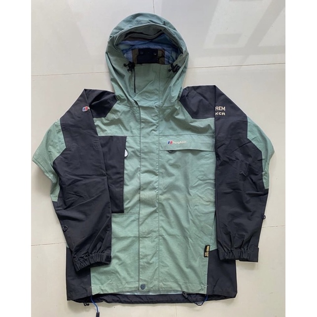 JAKET BERGHAUS OUTDOOR